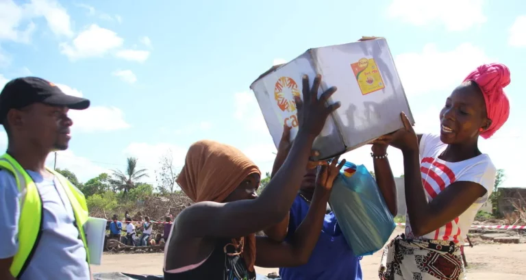 AIDE HUMANITAIRE ONG CARE