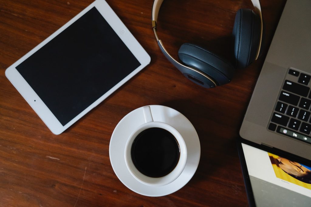 télétravail en Afrique. Avoir des matériels et gadgets essentiels